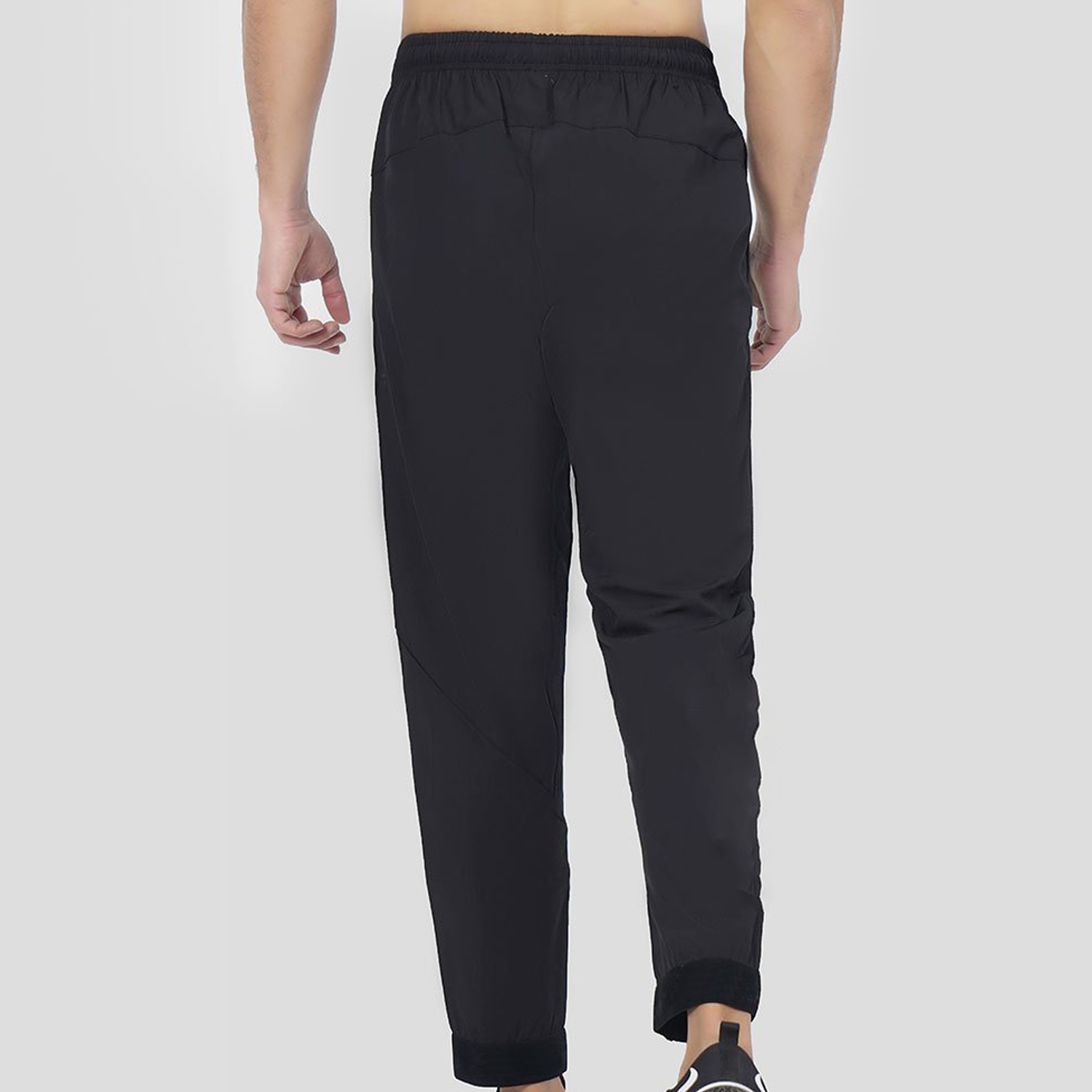 Men Gym Fitness Elegant Trouser In Black With Mesh Panel