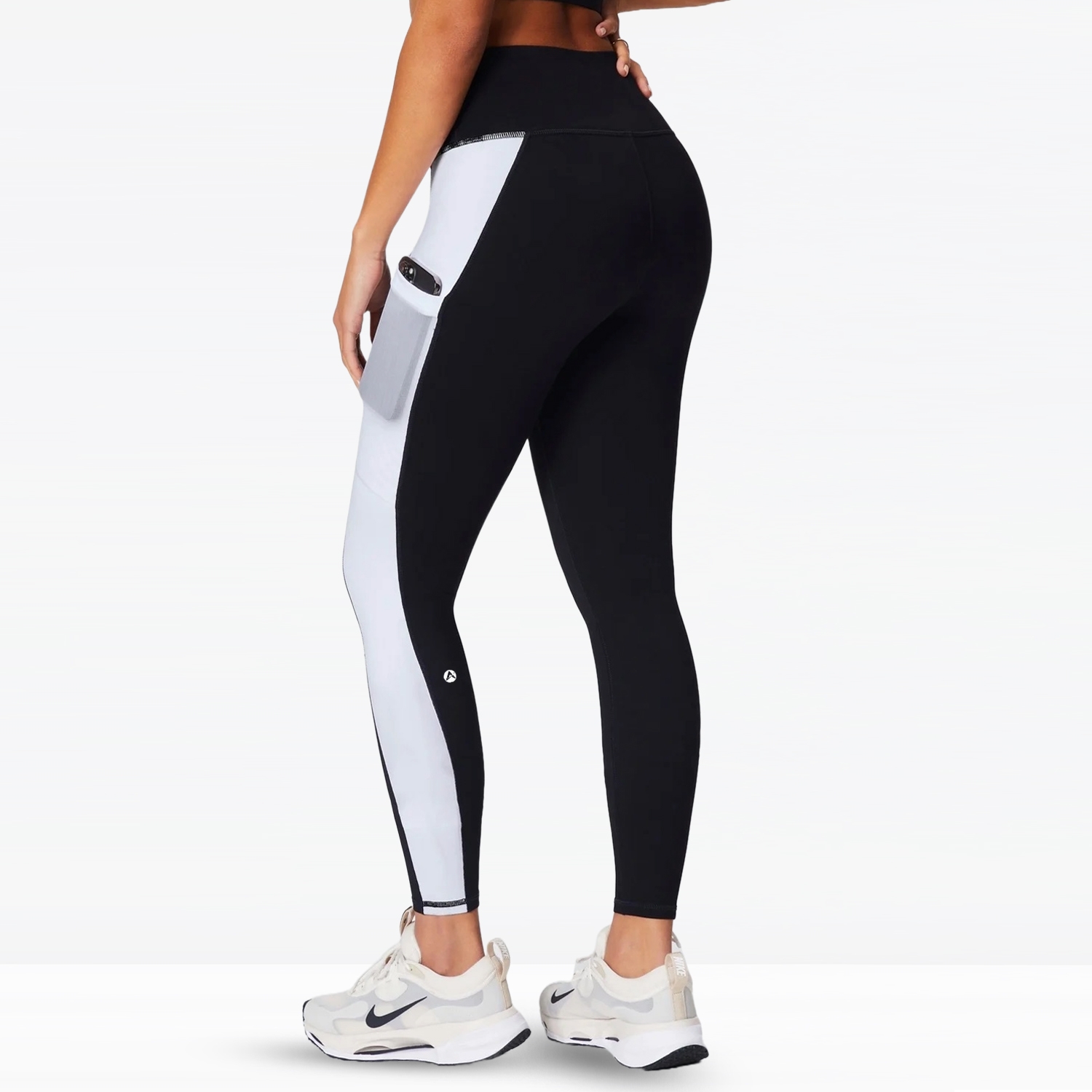 Women Gym Fitness Legging Black With White Side Pockets and Panel